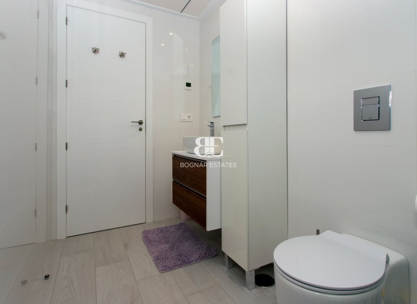 Resale - Villa -
Algorfa - La finca Golf