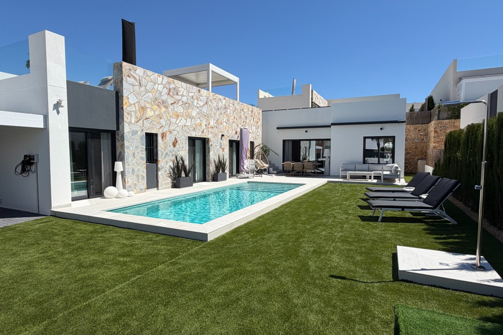 Resale - Villa -
Algorfa - La finca Golf