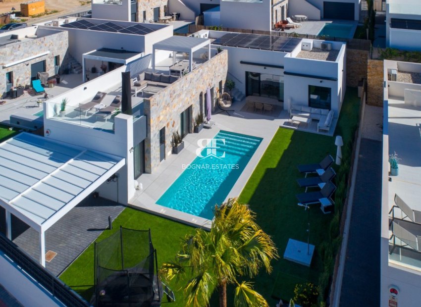 Resale - Villa -
Algorfa - La finca Golf