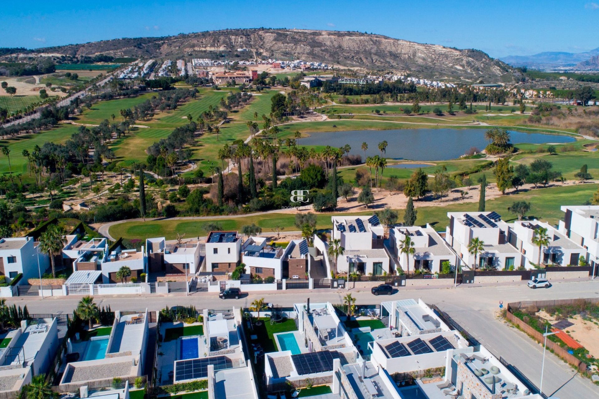 Resale - Villa -
Algorfa - La finca Golf