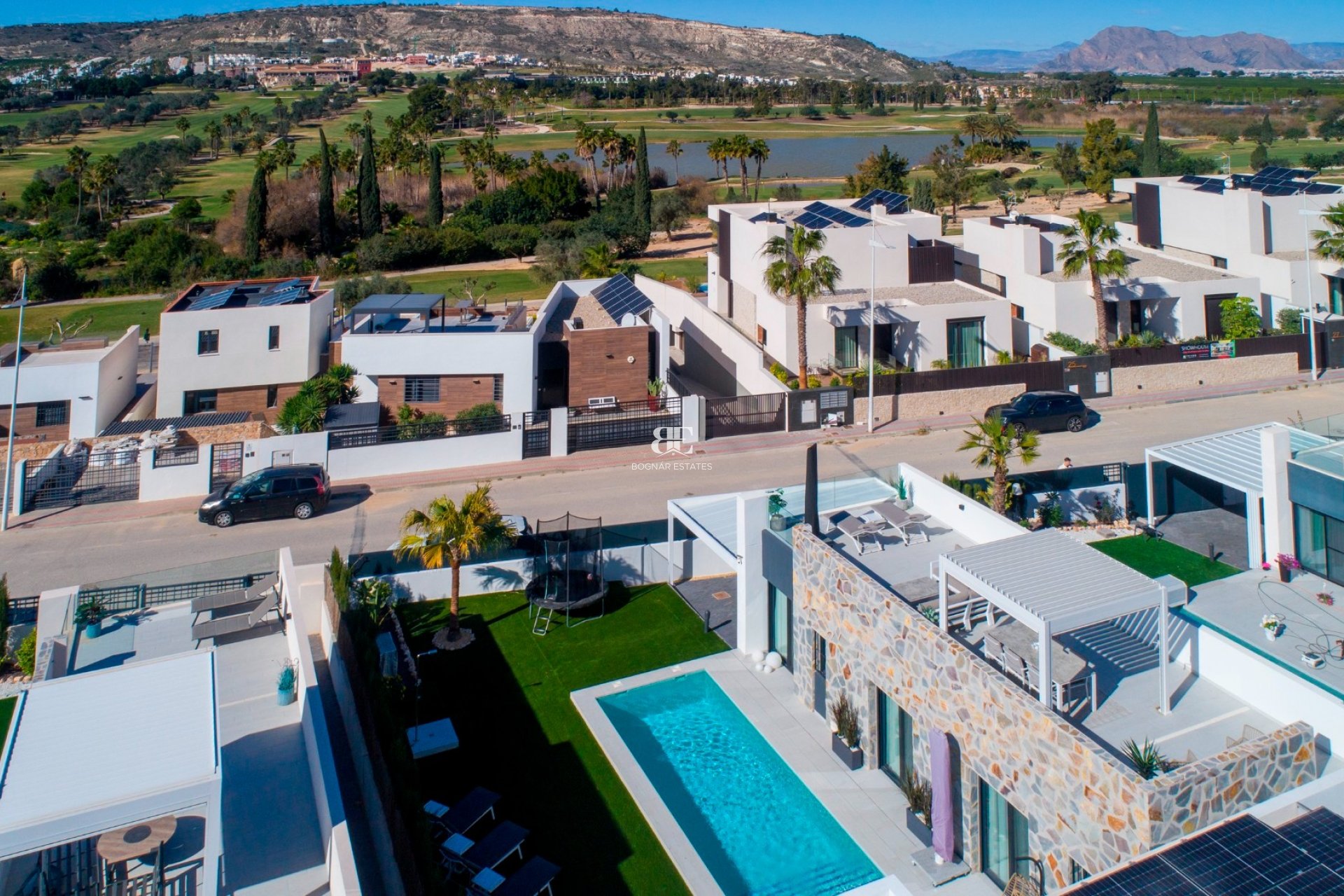 Resale - Villa -
Algorfa - La finca Golf