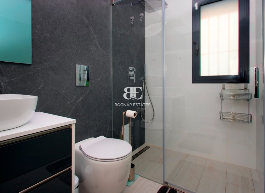 Resale - Villa -
Algorfa - La finca Golf