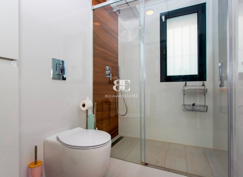 Resale - Villa -
Algorfa - La finca Golf