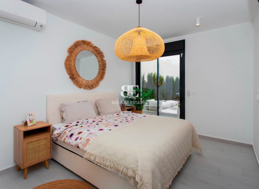 Resale - Villa -
Algorfa - La finca Golf