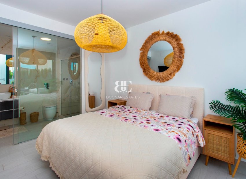 Resale - Villa -
Algorfa - La finca Golf