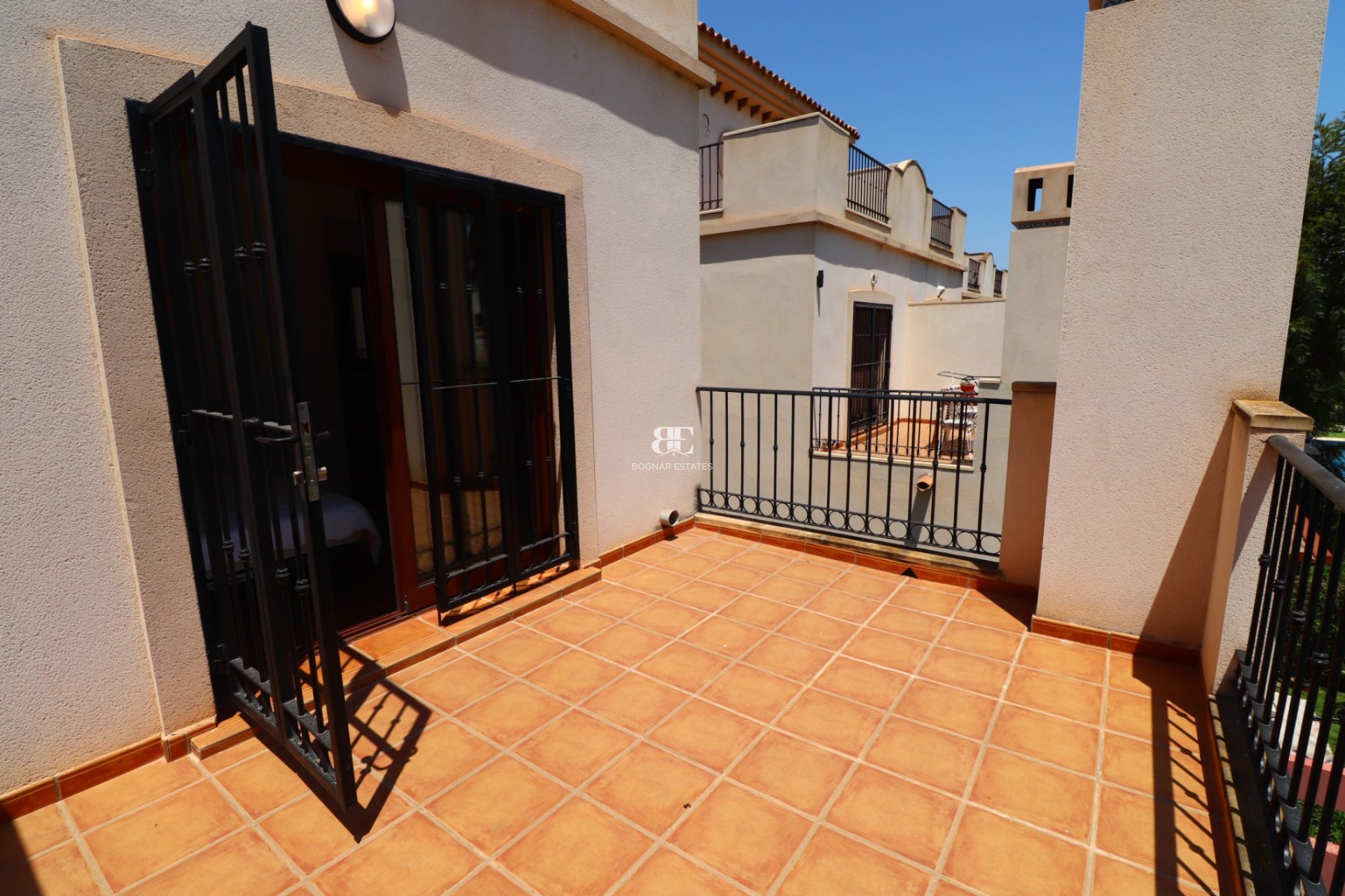 Resale - Villa -
Algorfa - La finca Golf