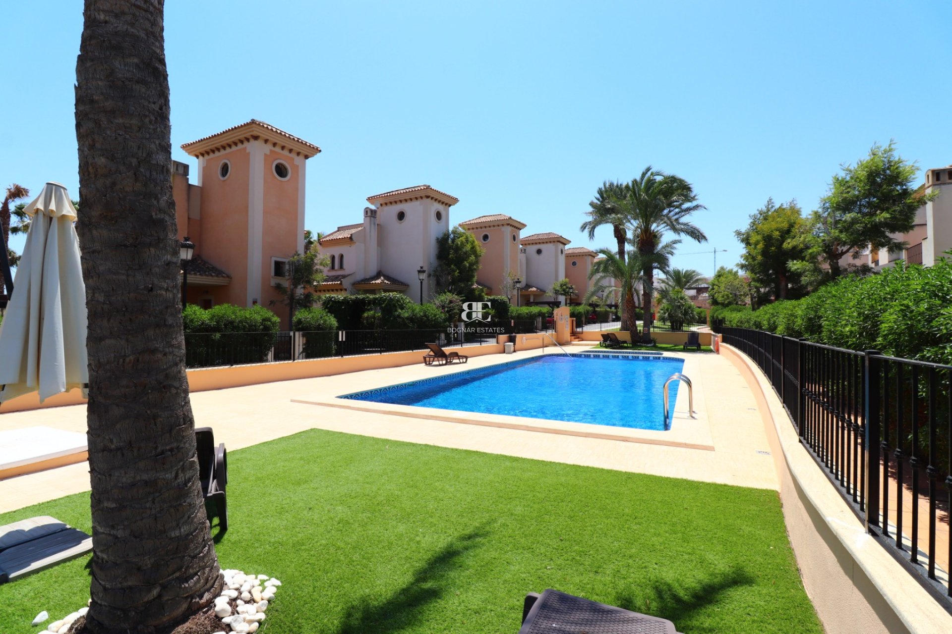Resale - Villa -
Algorfa - La finca Golf