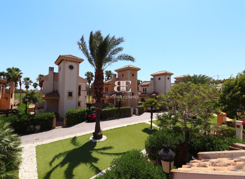 Resale - Villa -
Algorfa - La finca Golf