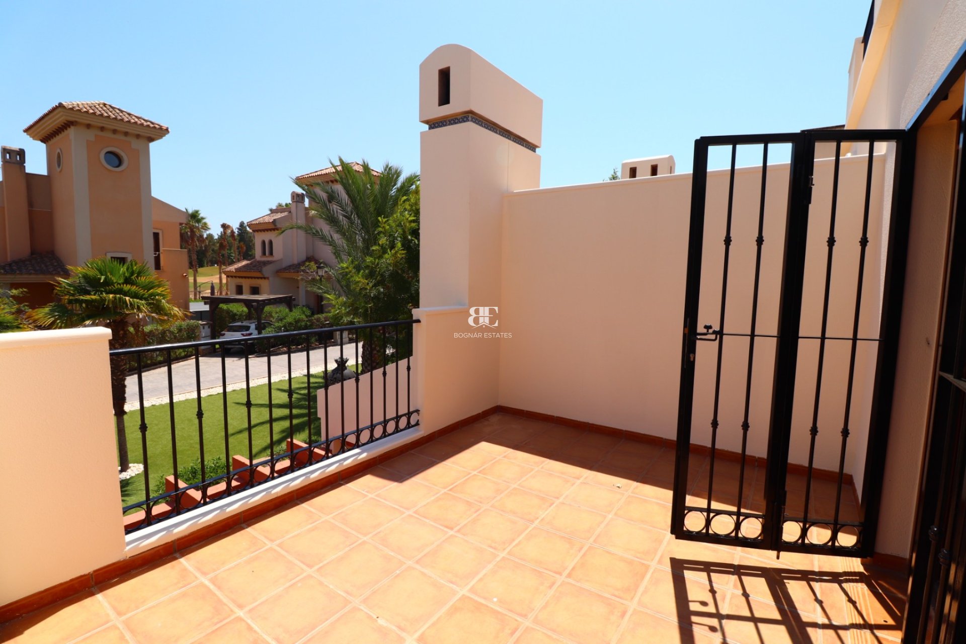 Resale - Villa -
Algorfa - La finca Golf