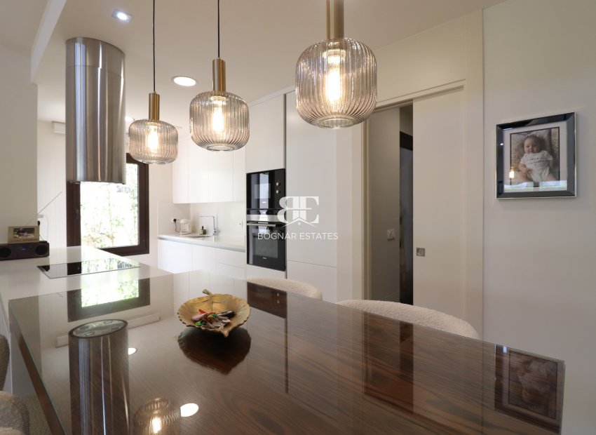 Resale - Villa -
Algorfa - La finca Golf