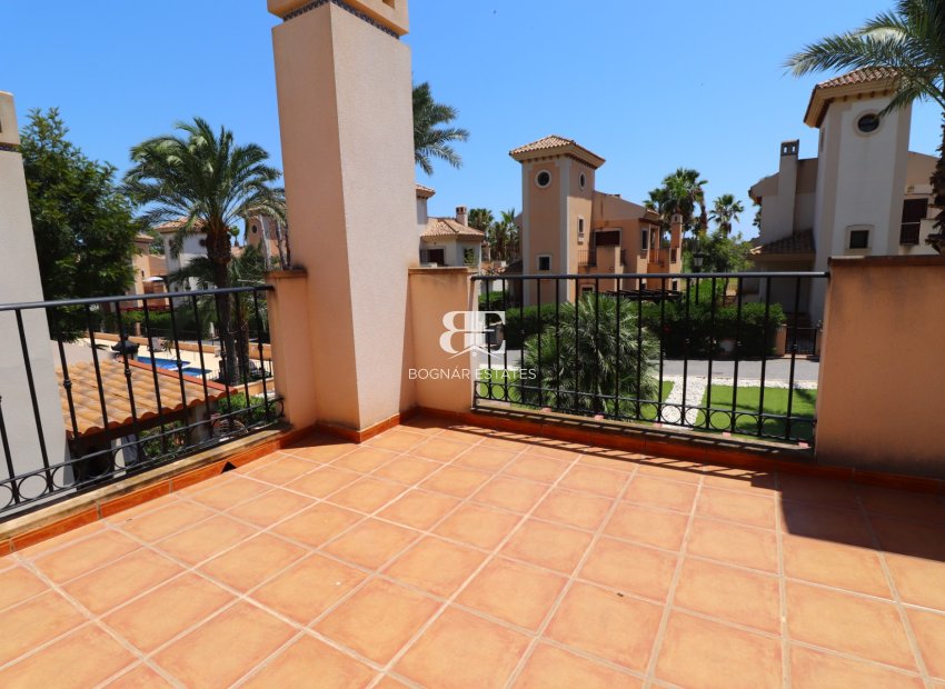 Resale - Villa -
Algorfa - La finca Golf