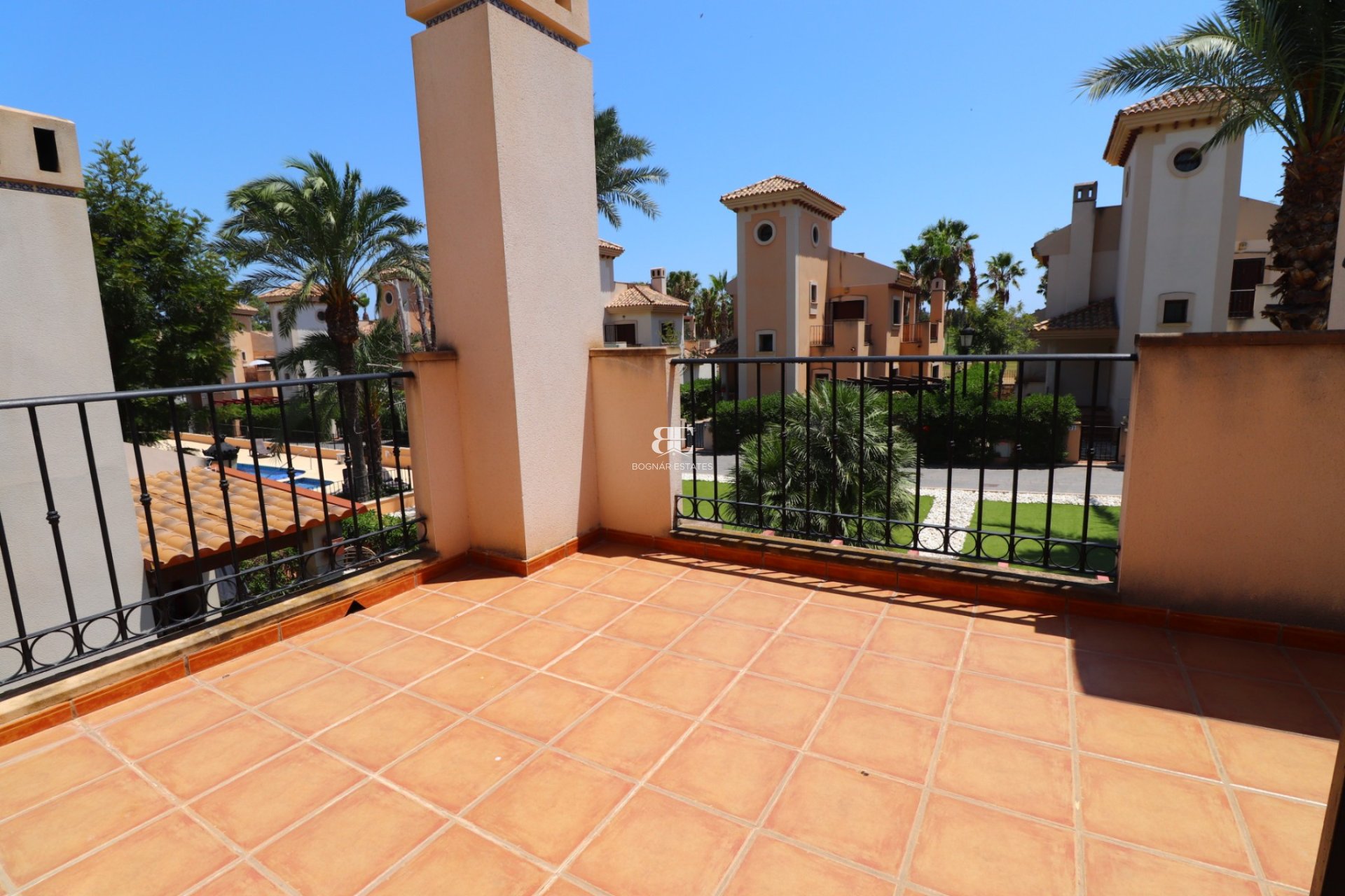 Resale - Villa -
Algorfa - La finca Golf