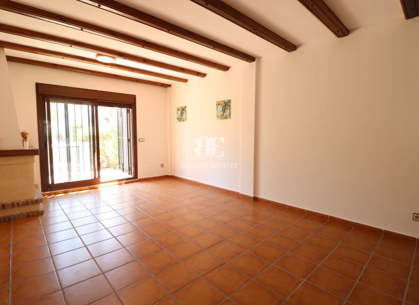 Resale - Villa -
Algorfa - La finca Golf
