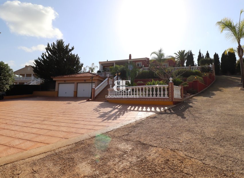 Resale - Villa -
Algorfa - Lomas De La Juliana