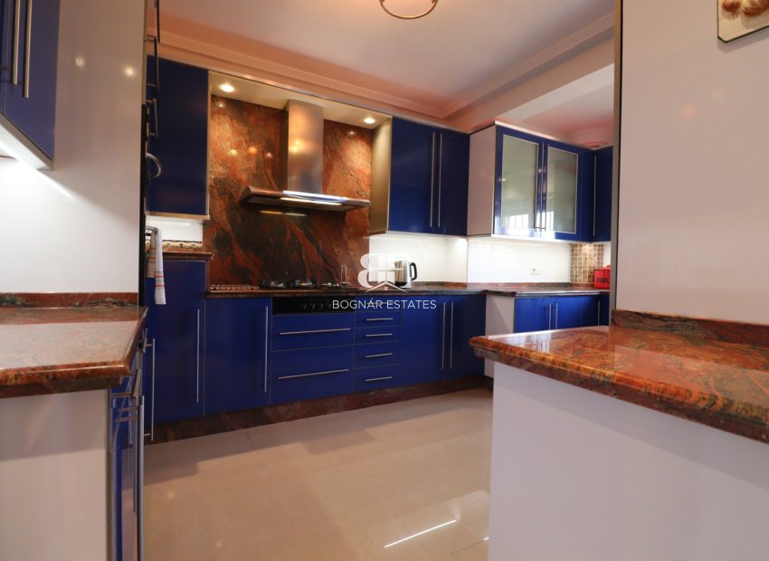 Resale - Villa -
Algorfa - Lomas De La Juliana