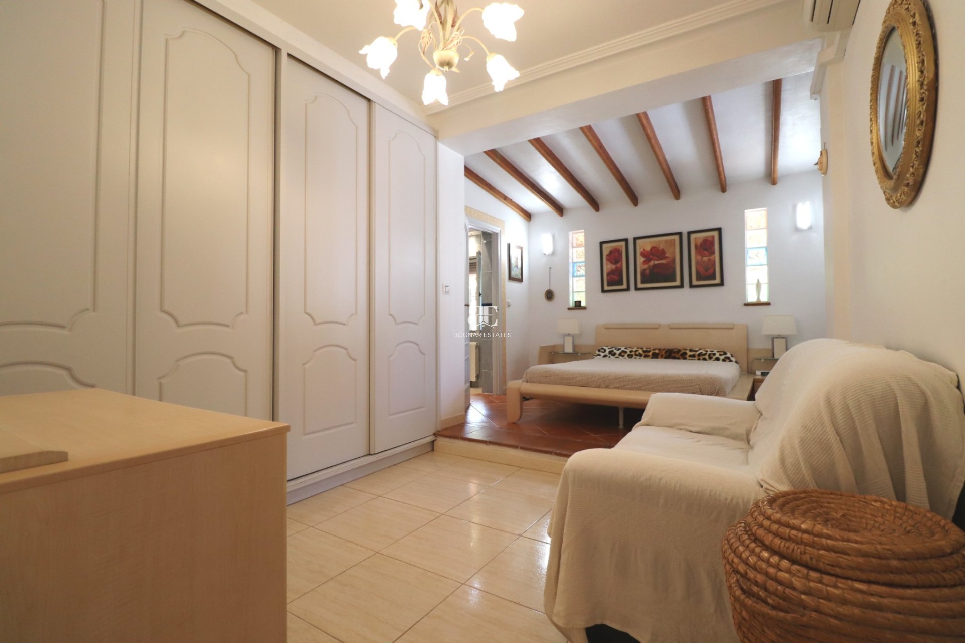 Resale - Villa -
Algorfa - Lomas De La Juliana