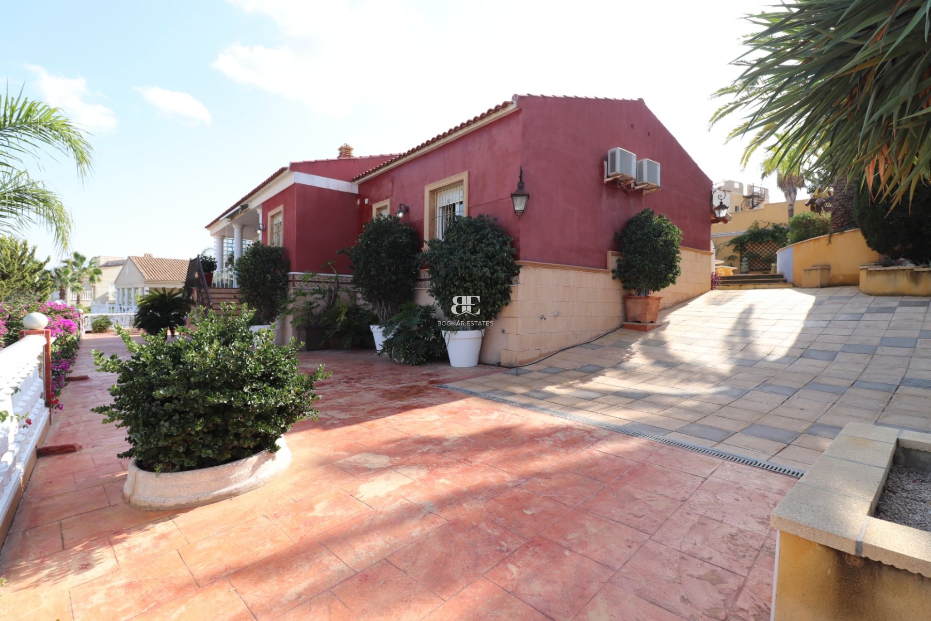 Resale - Villa -
Algorfa - Lomas De La Juliana