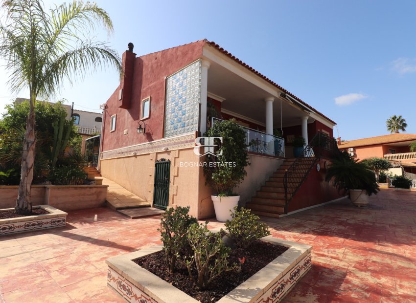 Resale - Villa -
Algorfa - Lomas De La Juliana