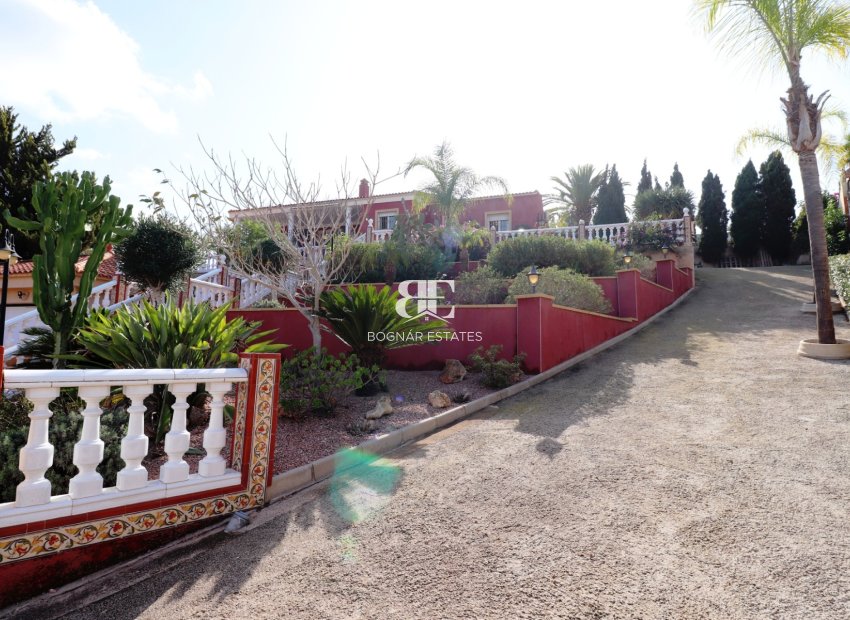 Resale - Villa -
Algorfa - Lomas De La Juliana