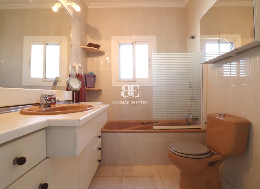 Resale - Villa -
Algorfa - Lomas De La Juliana