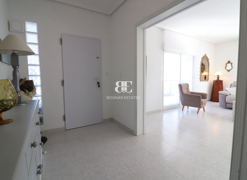 Resale - Villa -
Algorfa - Lomas De La Juliana