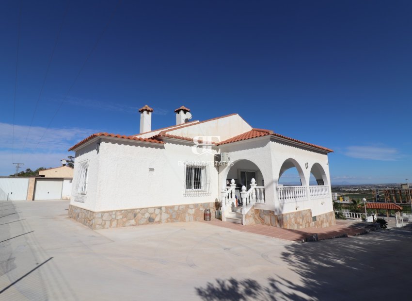 Resale - Villa -
Algorfa - Lomas De La Juliana