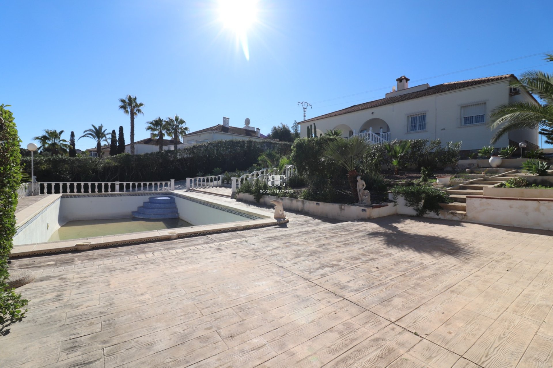 Resale - Villa -
Algorfa - Lomas De La Juliana