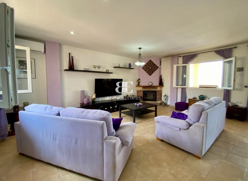 Resale - Villa -
Algorfa - Lomas De La Juliana