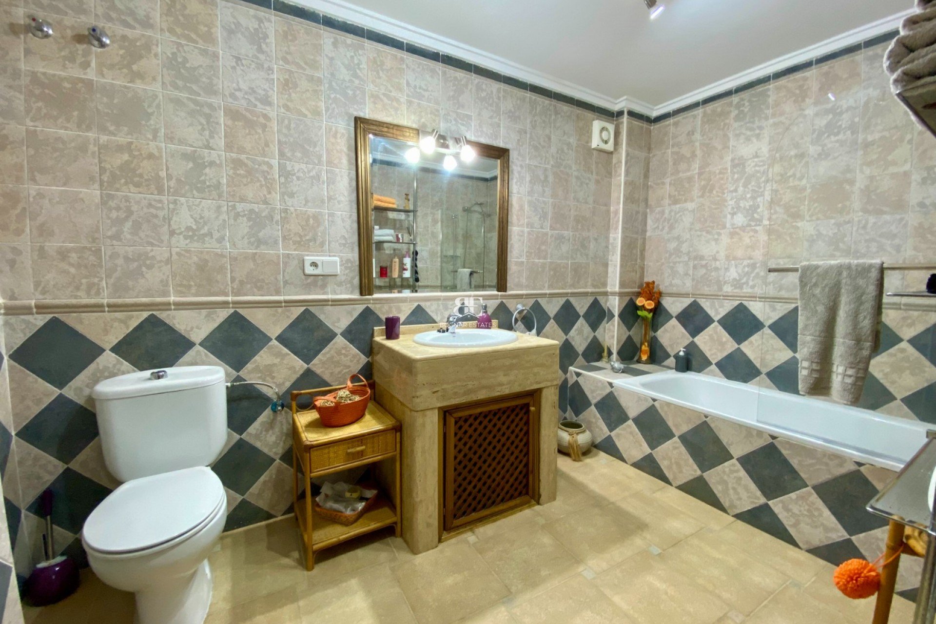 Resale - Villa -
Algorfa - Lomas De La Juliana