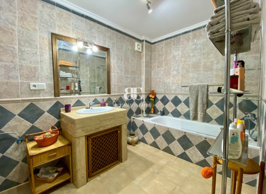 Resale - Villa -
Algorfa - Lomas De La Juliana