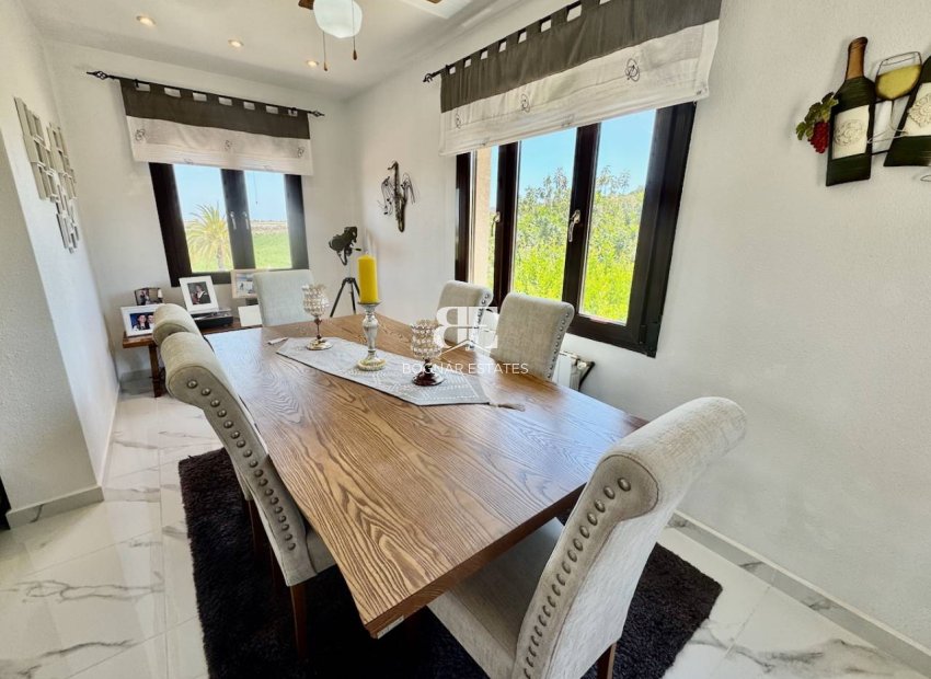 Resale - Villa -
Algorfa - Lomas De La Juliana