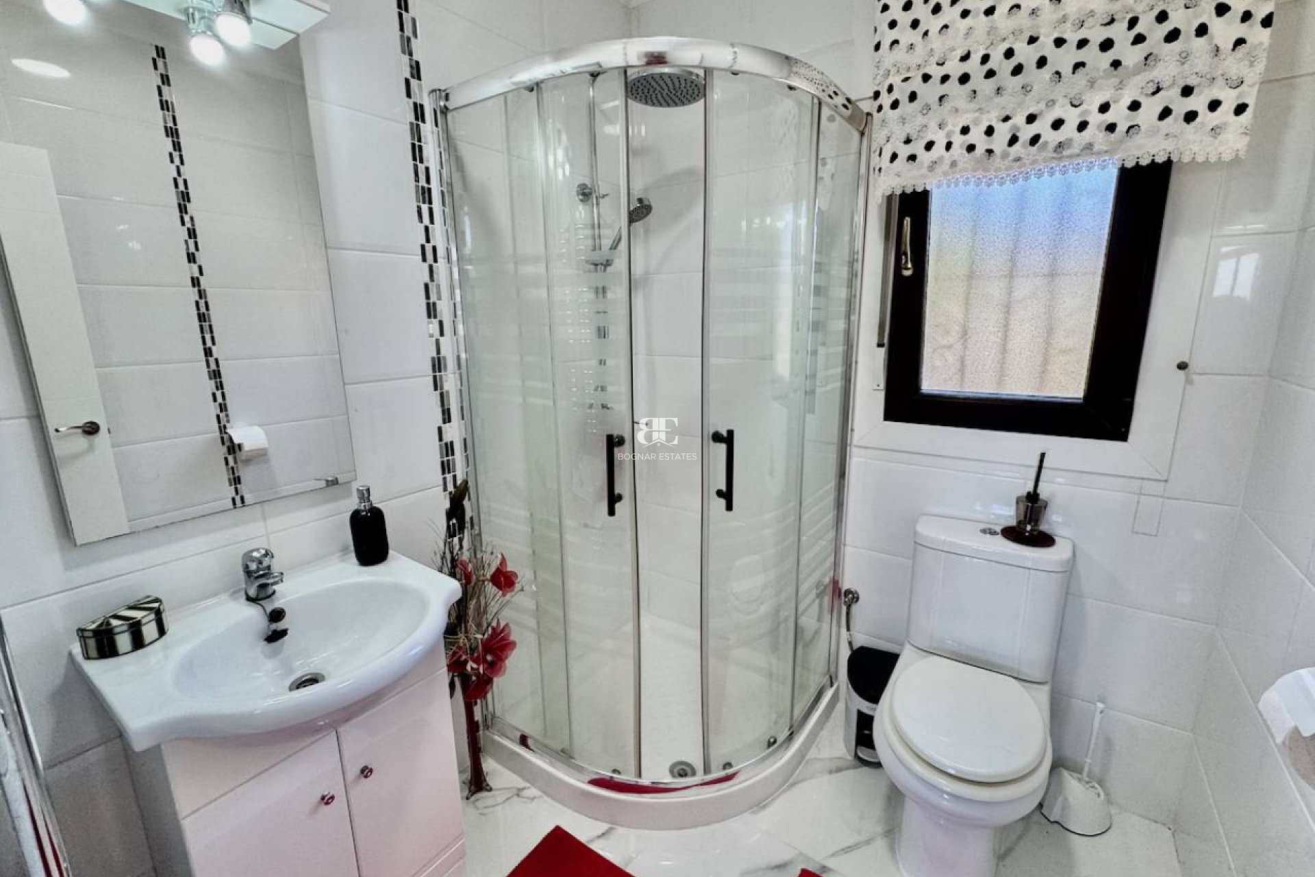 Resale - Villa -
Algorfa - Lomas De La Juliana