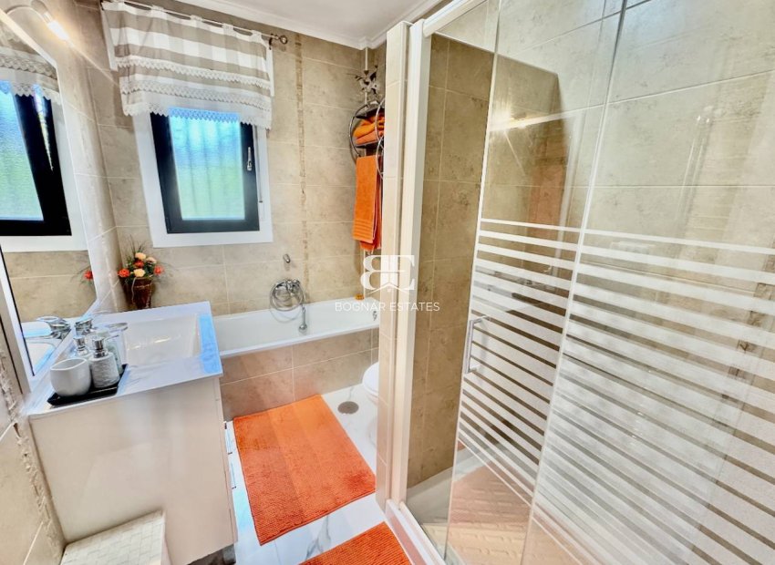 Resale - Villa -
Algorfa - Lomas De La Juliana