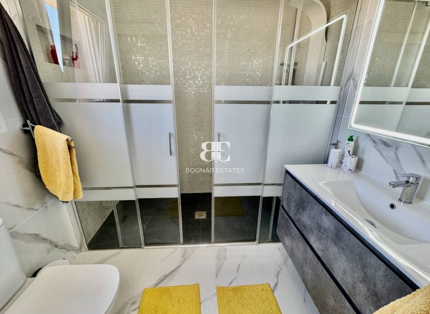 Resale - Villa -
Algorfa - Lomas De La Juliana