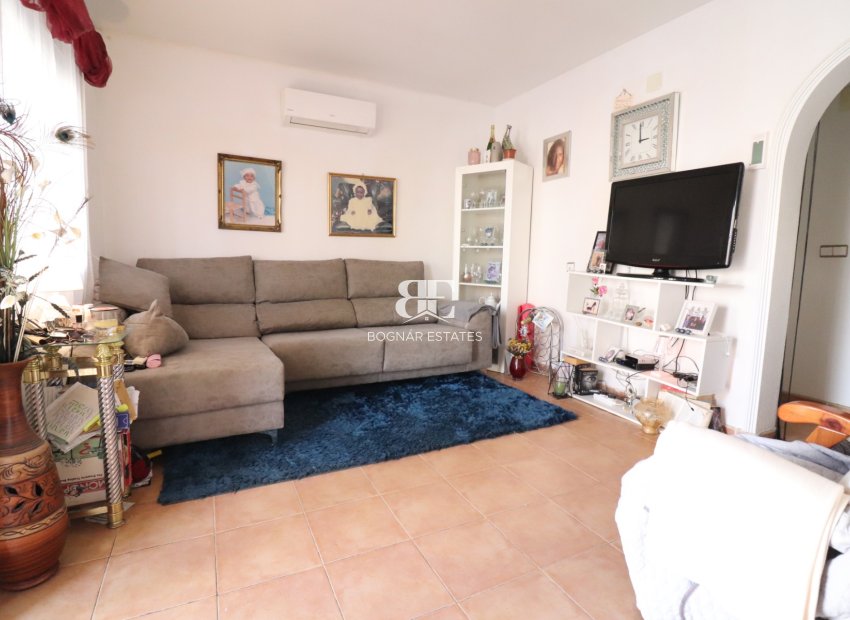 Resale - Villa -
Algorfa - Montebello