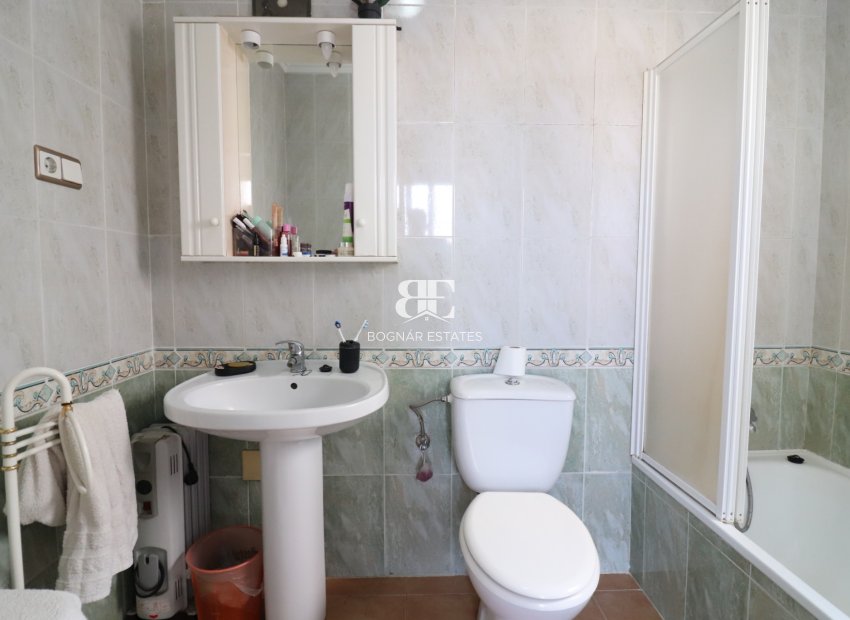 Resale - Villa -
Algorfa - Montebello