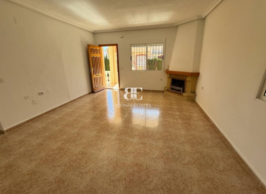 Resale - Villa -
Algorfa - Montemar
