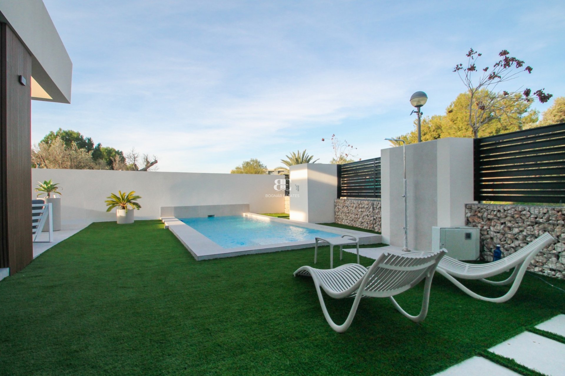 Resale - Villa -
Alicante - Center