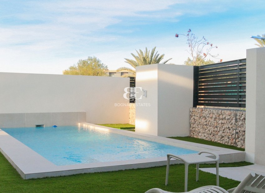 Resale - Villa -
Alicante - Center