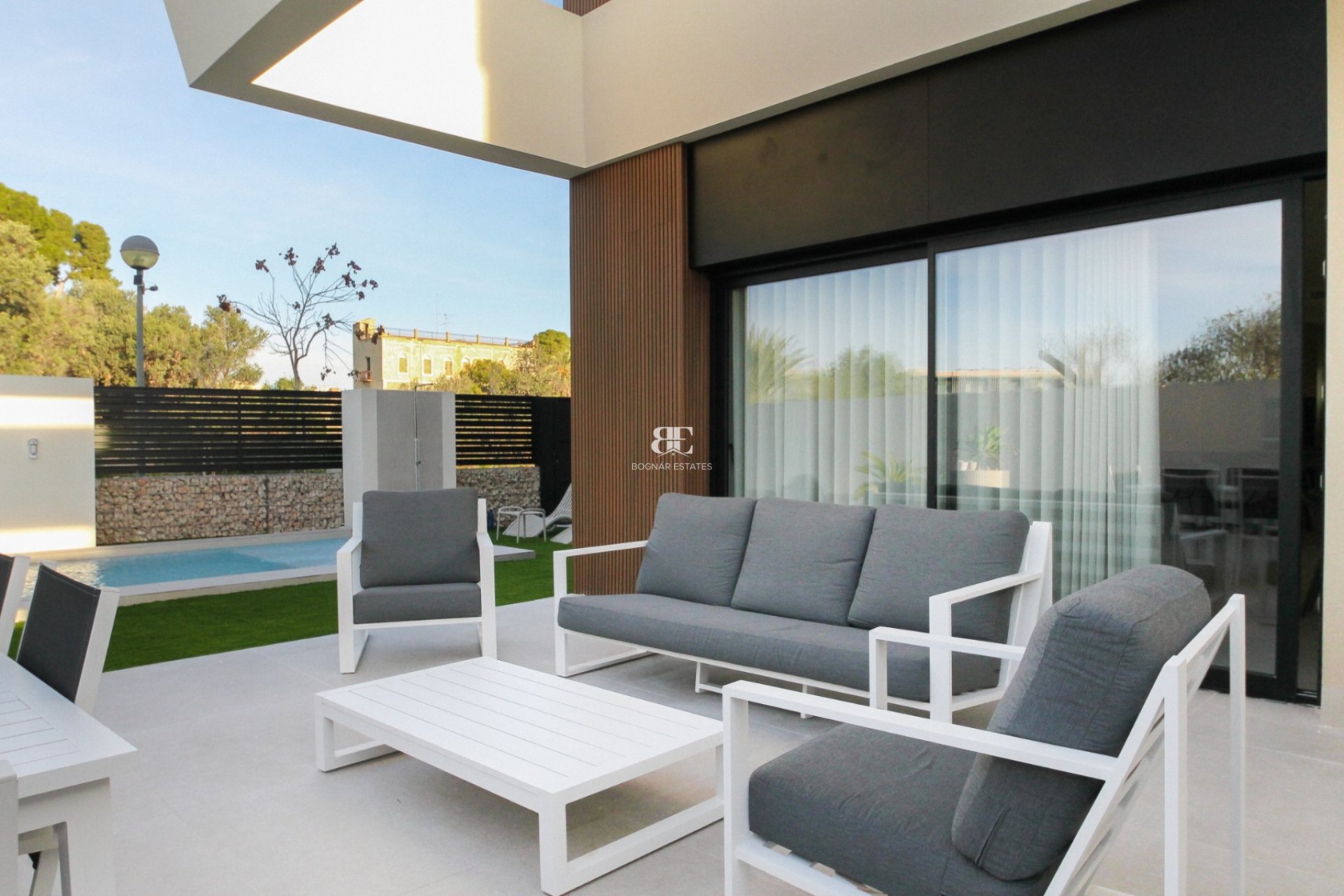 Resale - Villa -
Alicante - Center