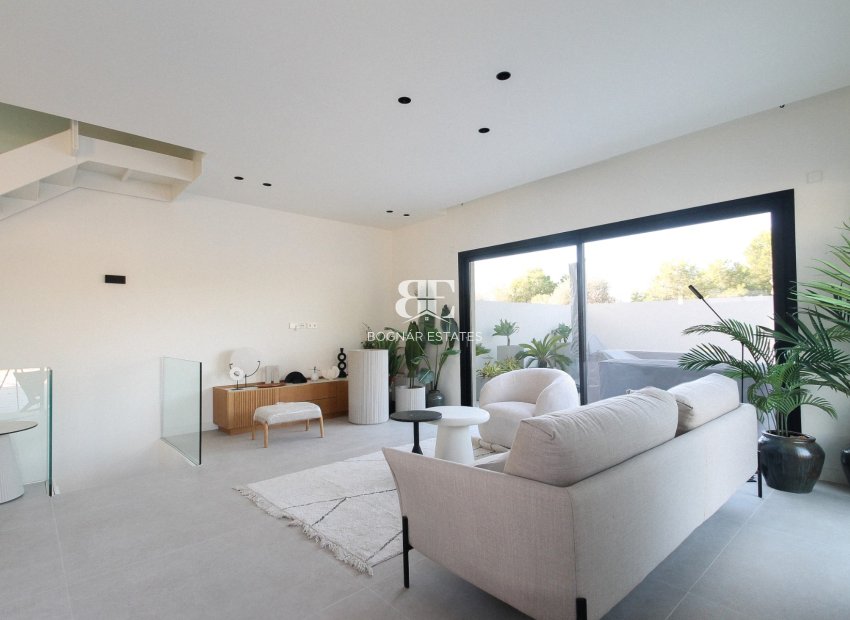 Resale - Villa -
Alicante - Center