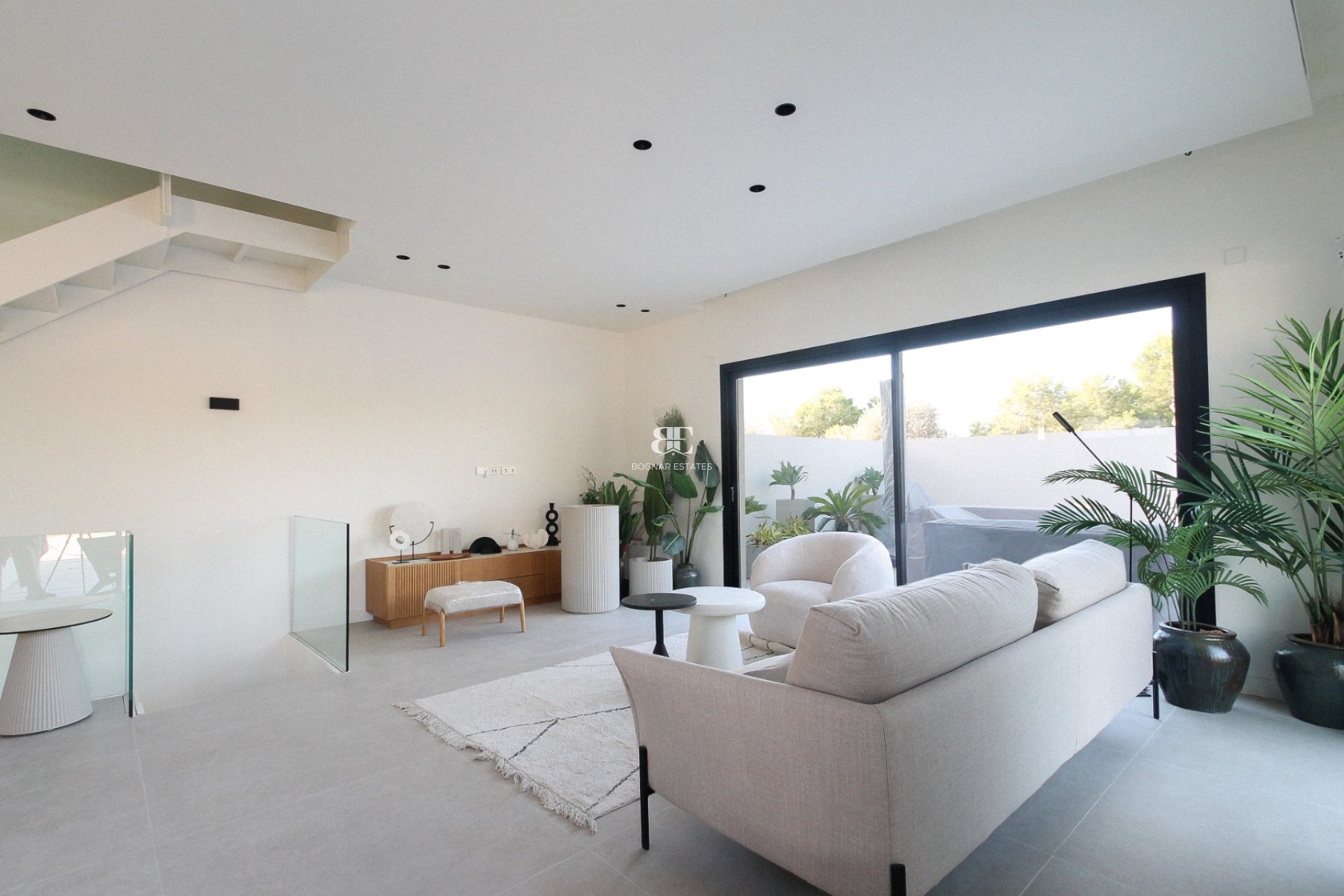 Resale - Villa -
Alicante - Center