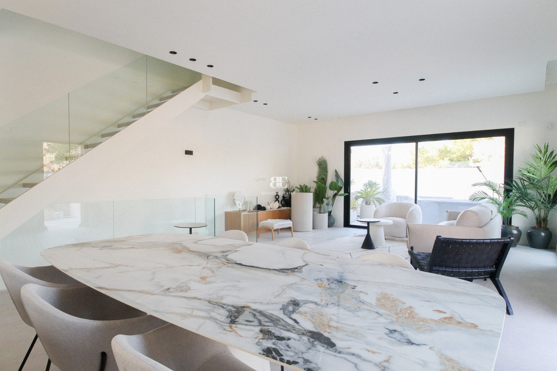 Resale - Villa -
Alicante - Center