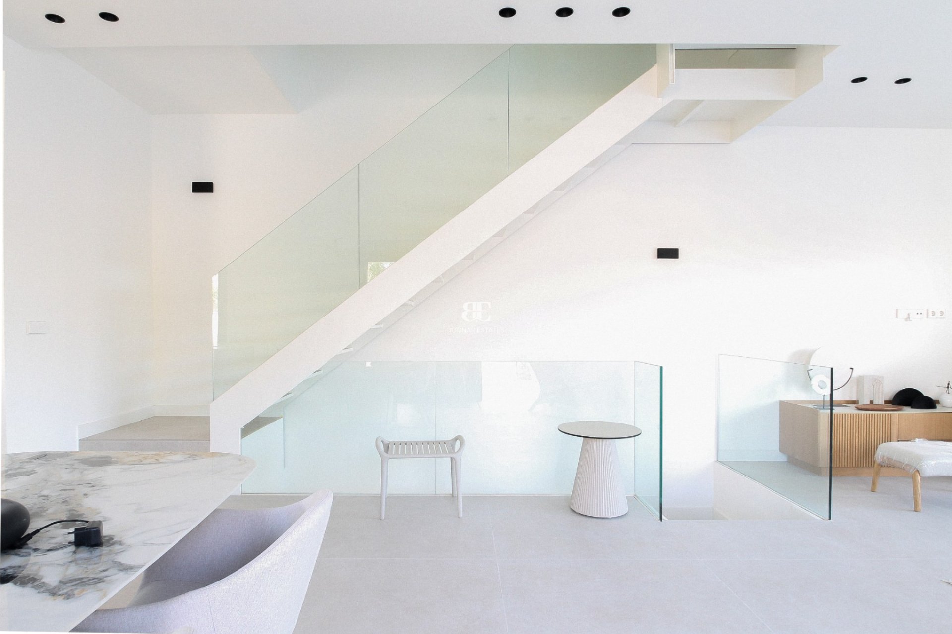 Resale - Villa -
Alicante - Center