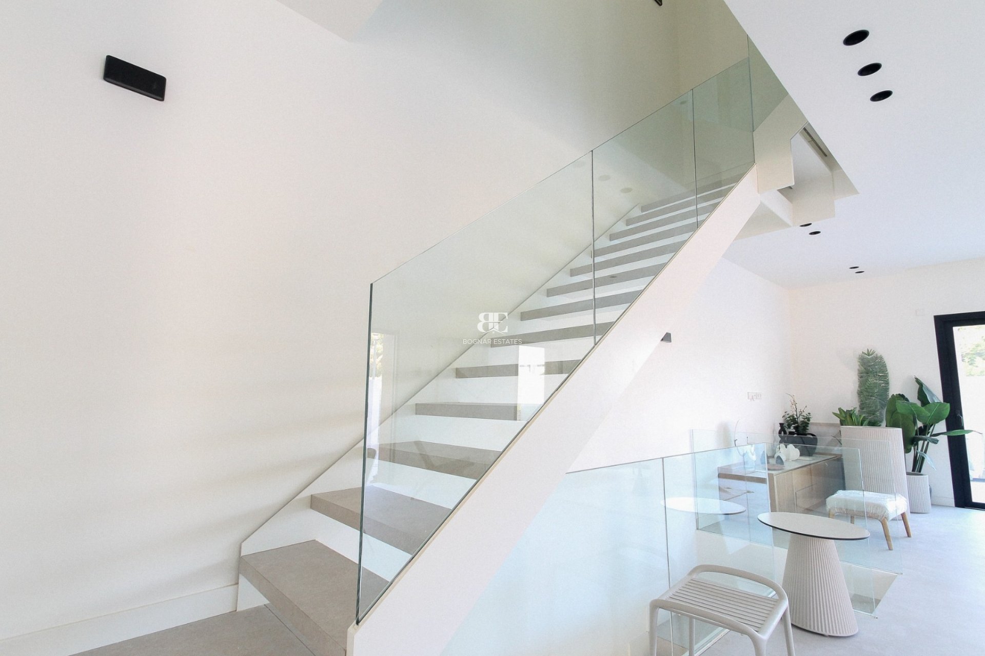 Resale - Villa -
Alicante - Center