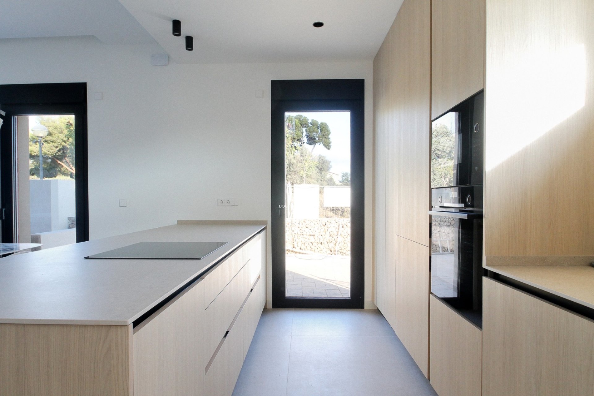 Resale - Villa -
Alicante - Center