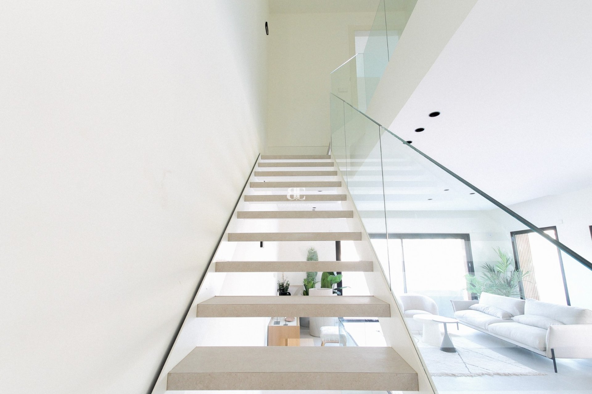 Resale - Villa -
Alicante - Center