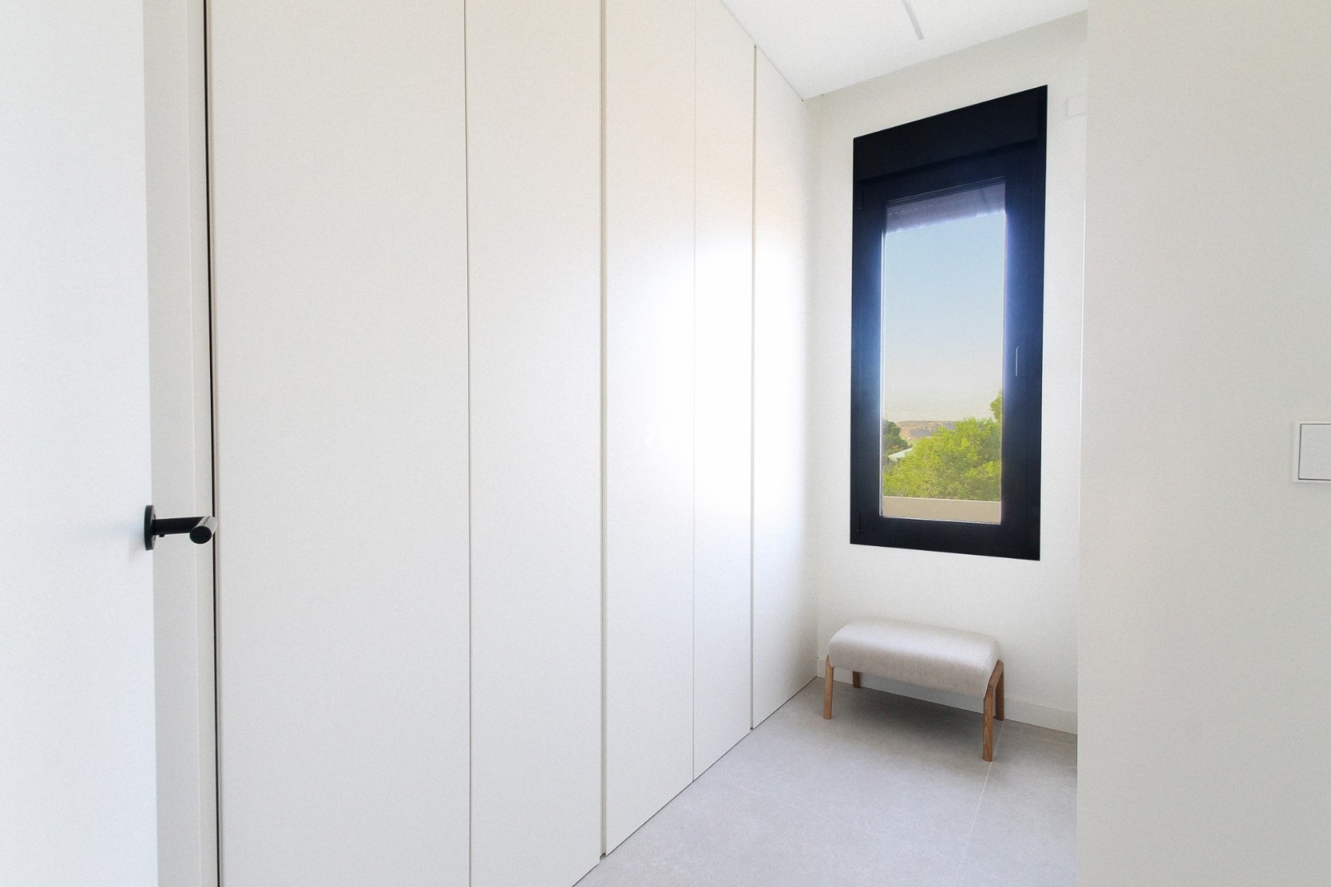 Resale - Villa -
Alicante - Center