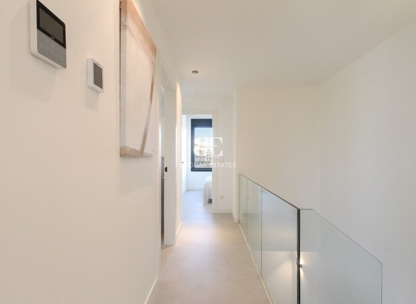 Resale - Villa -
Alicante - Center