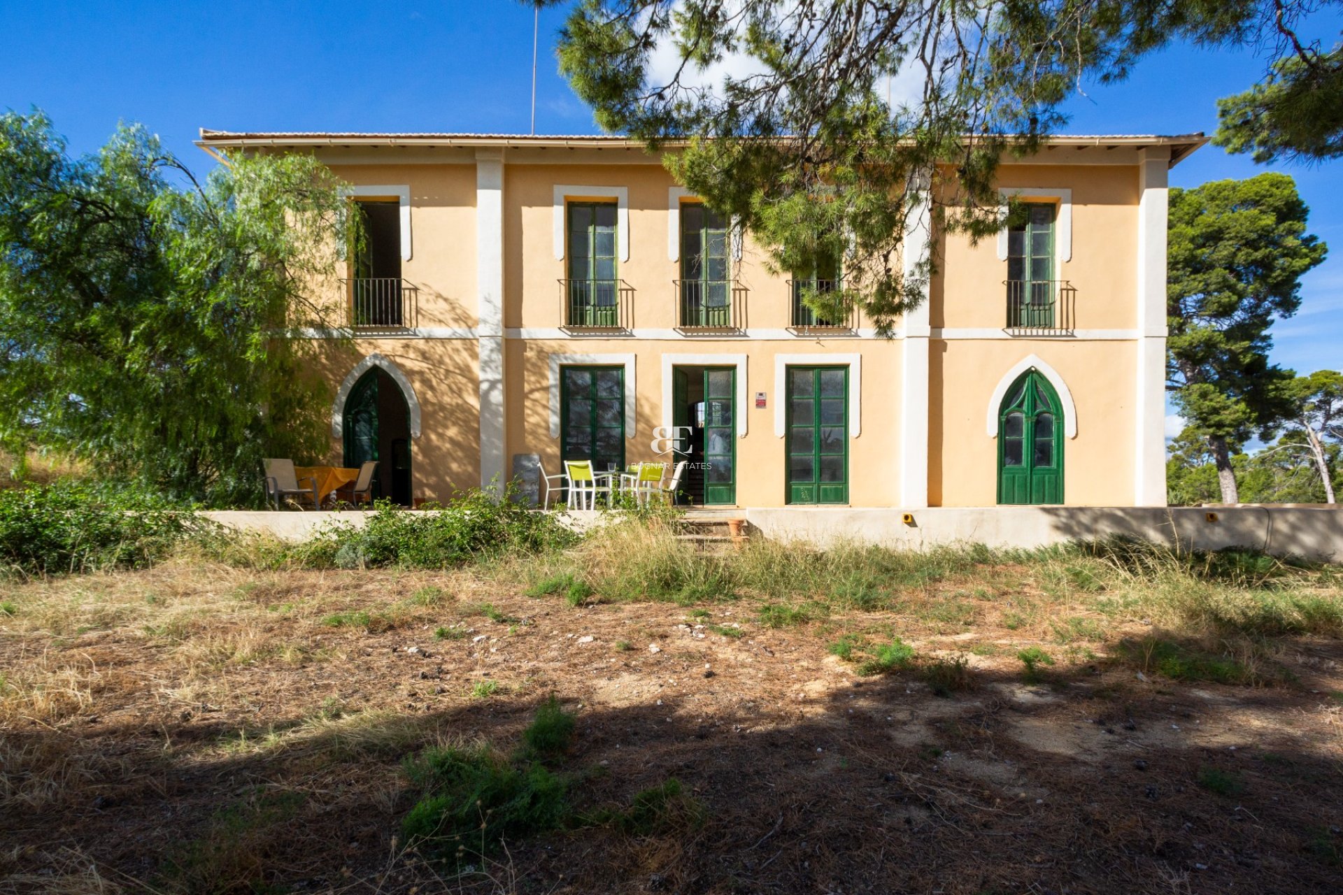 Resale - Villa -
Alicante - Center